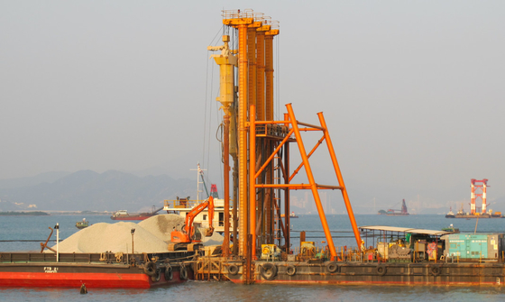 Konstruksi Penggantian Getaran Pile Driver Kolom Batu Pakan Bawah Listrik