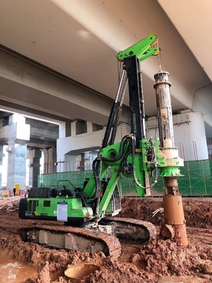 Rig Pengeboran Hidraulik Ruang Kepala Rendah KR300ES 1800mm Diameter Pondasi 320kN.M