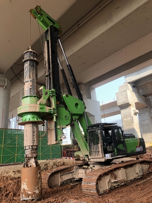 Teknologi Profesional Low Headroom Hidrolik Mesin Piling Foundation Kecil 560KN