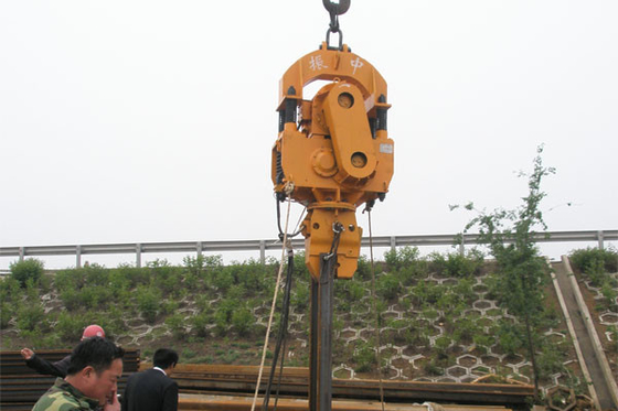 Model yang berbeda Pile Driver Peralatan Lembar Pile Vibro Hammer Untuk Piling