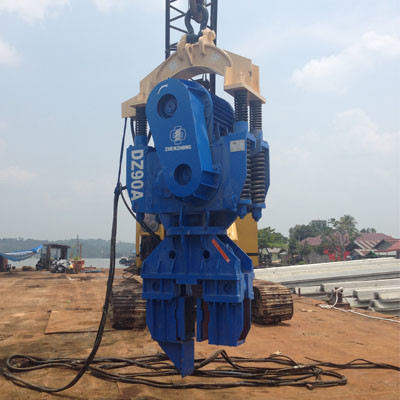 Peralatan teknik otomatis APZ120A untuk Mesin Piling Konstruksi Vibro Electric Hammer